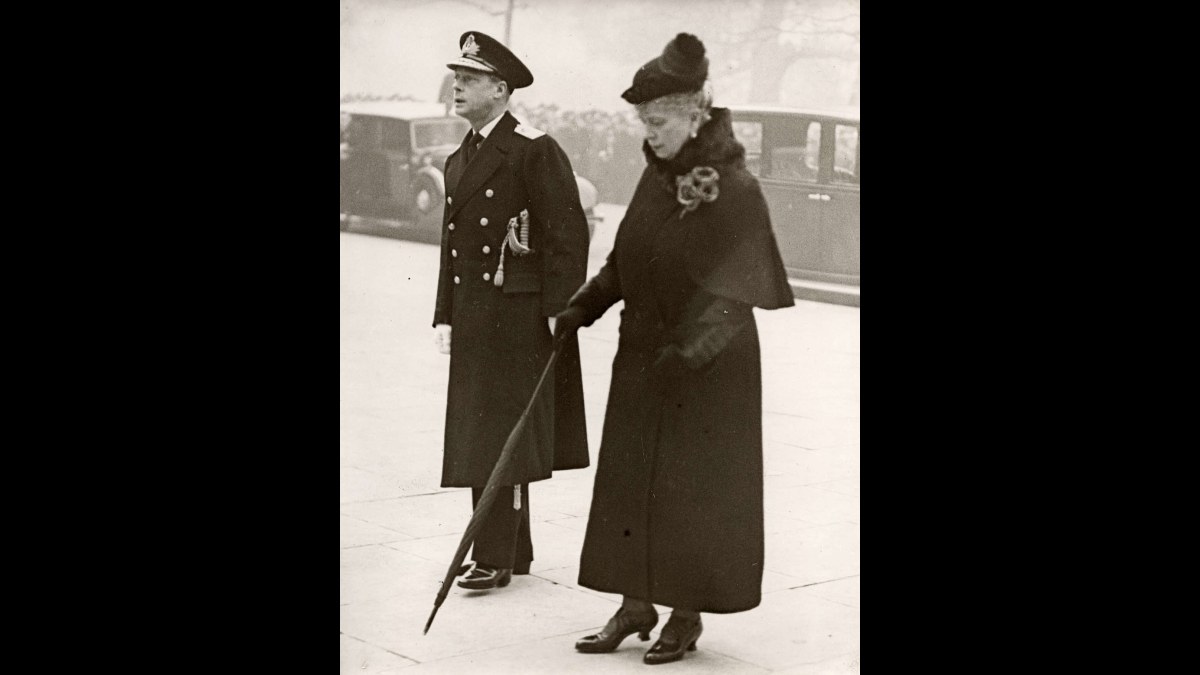3. Le roi George VI était en colère contre son frère, alors il l'a renvoyé