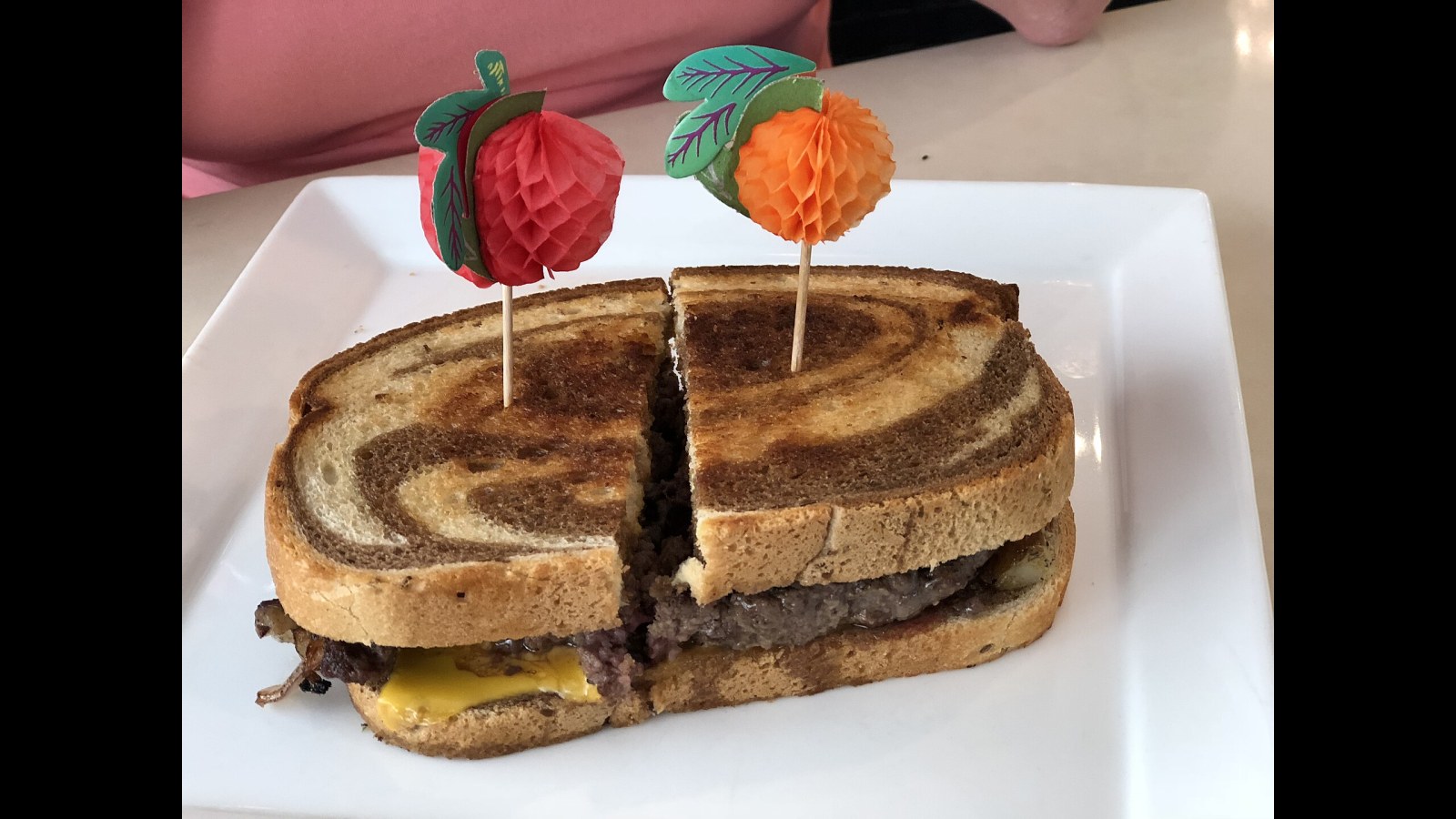 4. Le « Patty Melt » a été conçu pour être cuit en un seul passage sur une plaque chauffante