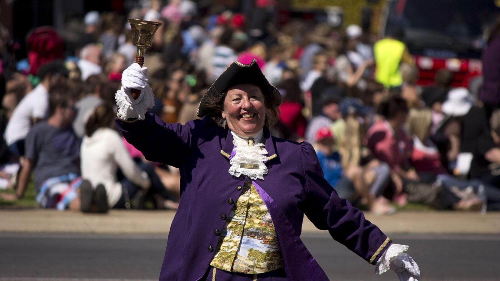 20 Everyday Sounds In History That Disappeared Without Us Noticing