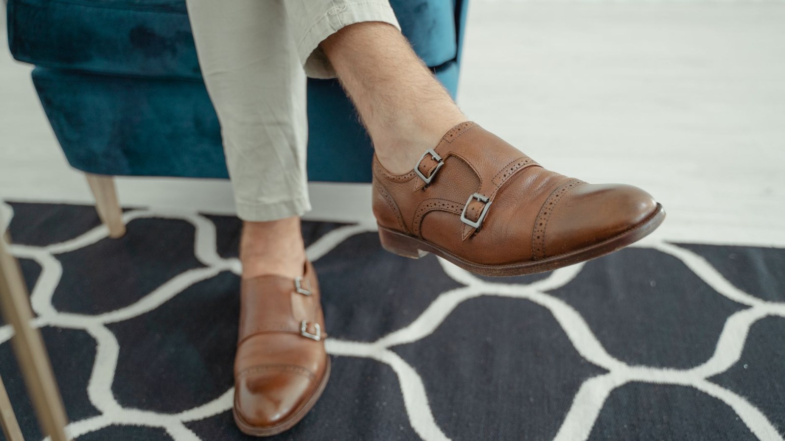 13. Les boucles de chaussures faisaient office de bijoux et étaient réutilisées d'une paire à l'autre