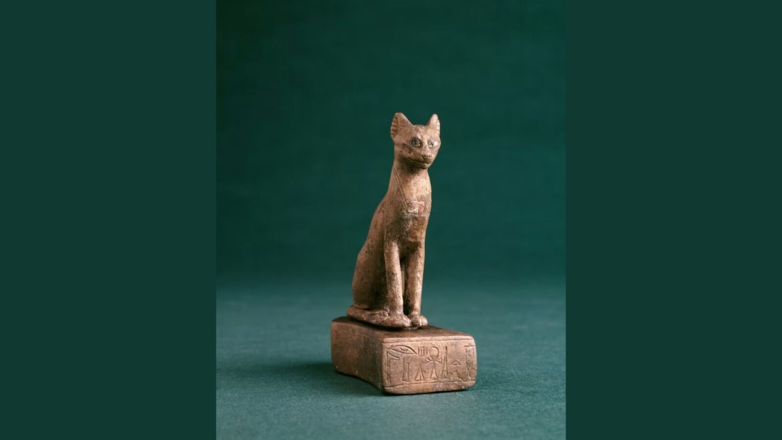 7. The Egyptian Word For Cat Was "Miu"