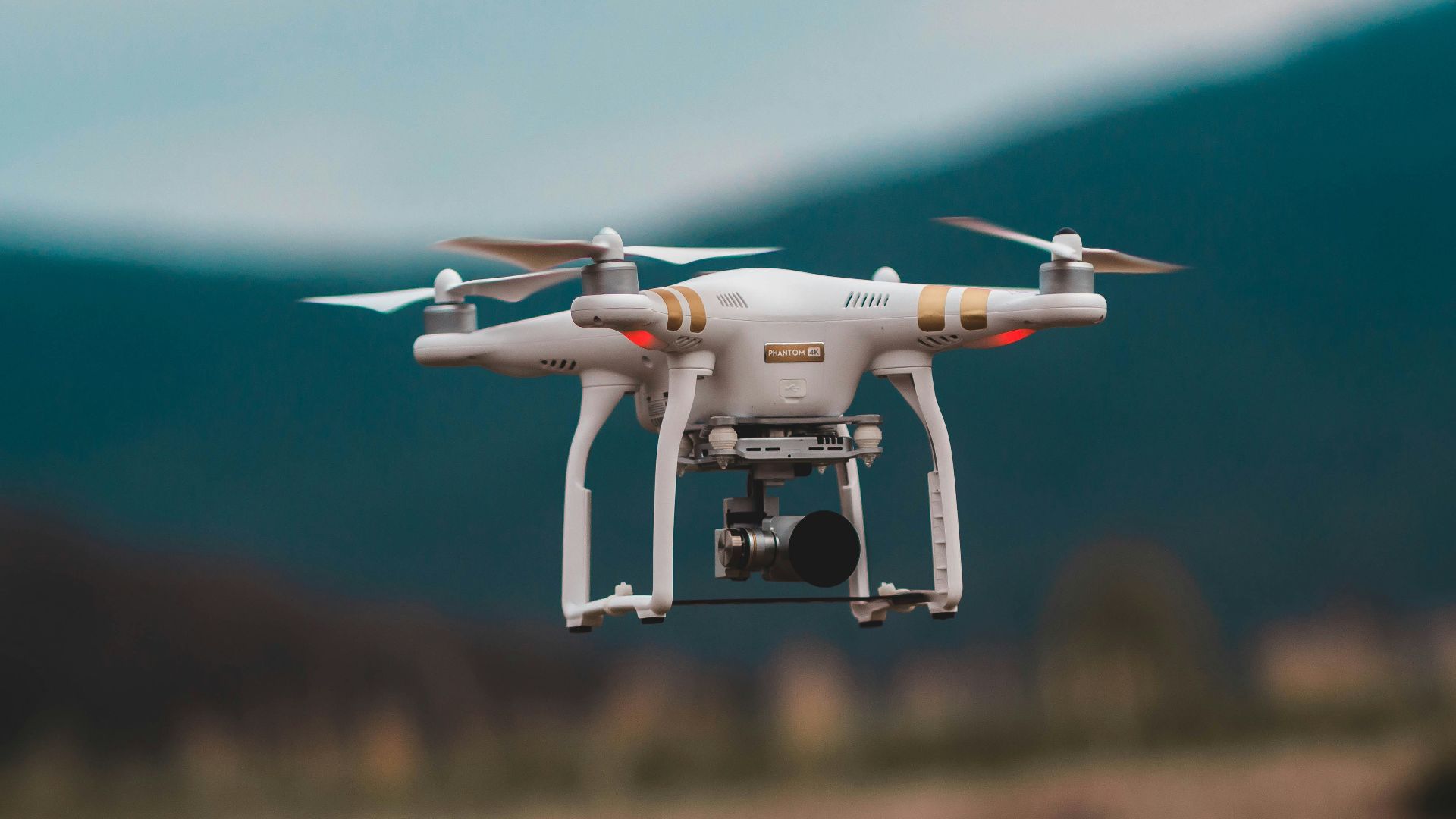 9. Les drones