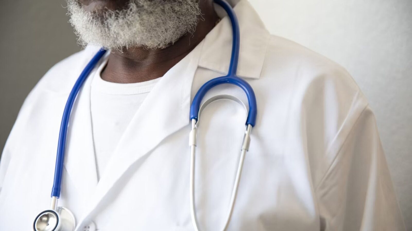 15. Two Doctors Were Assigned To Watch