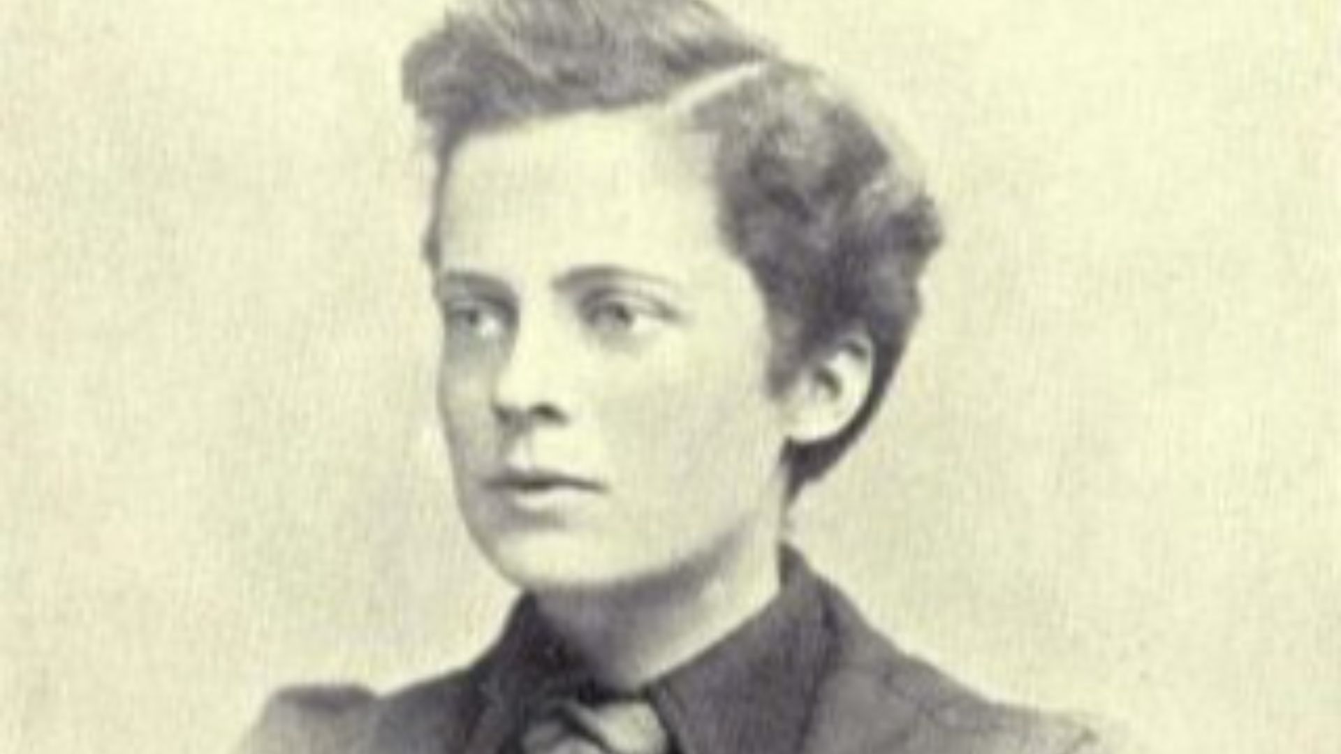7. Edith Lanchester