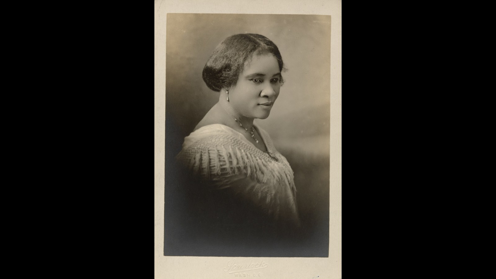 3. Madam C.J. Walker Built An Army Of Saleswomen