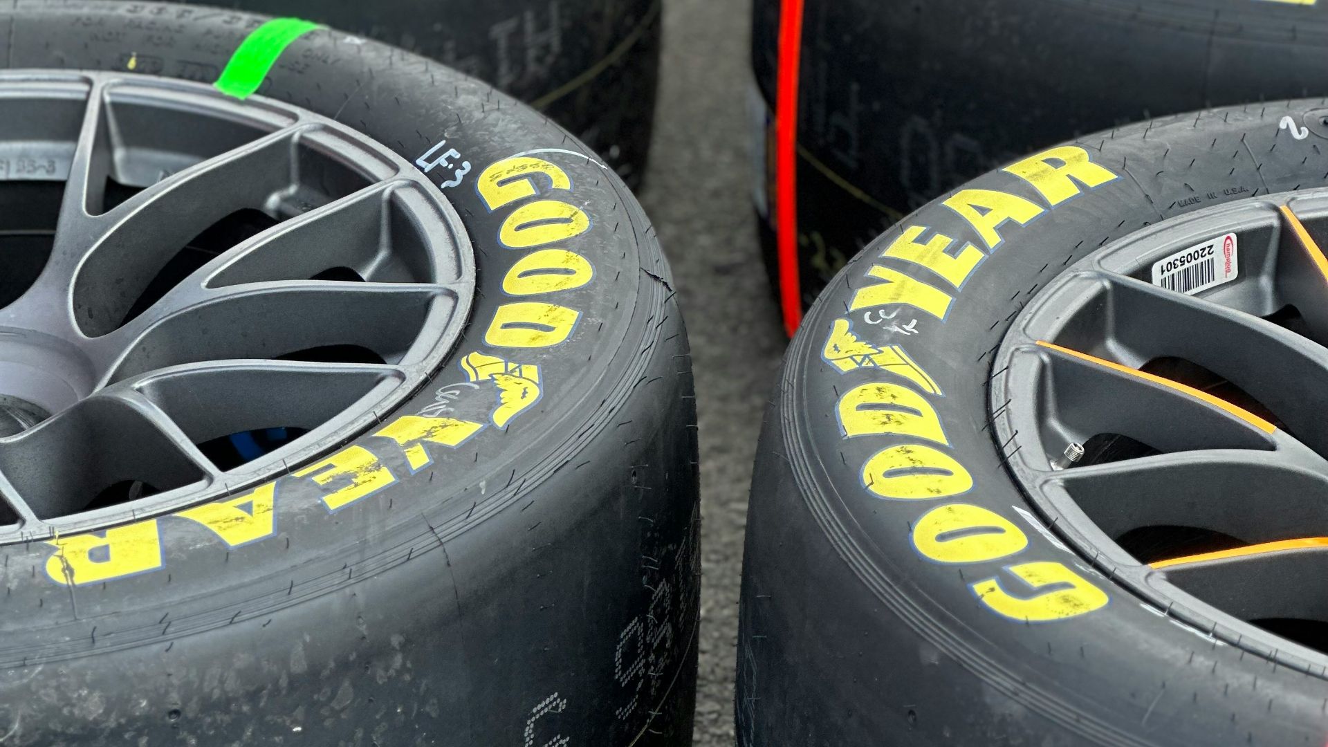 6. Pneus lumineux Goodyear