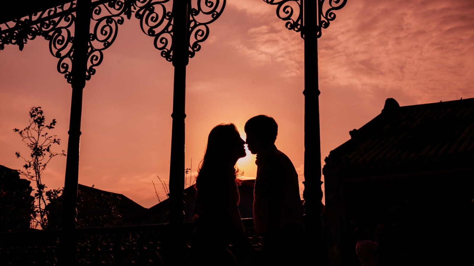 16. The Rulebook Said No Kiss On The First Date