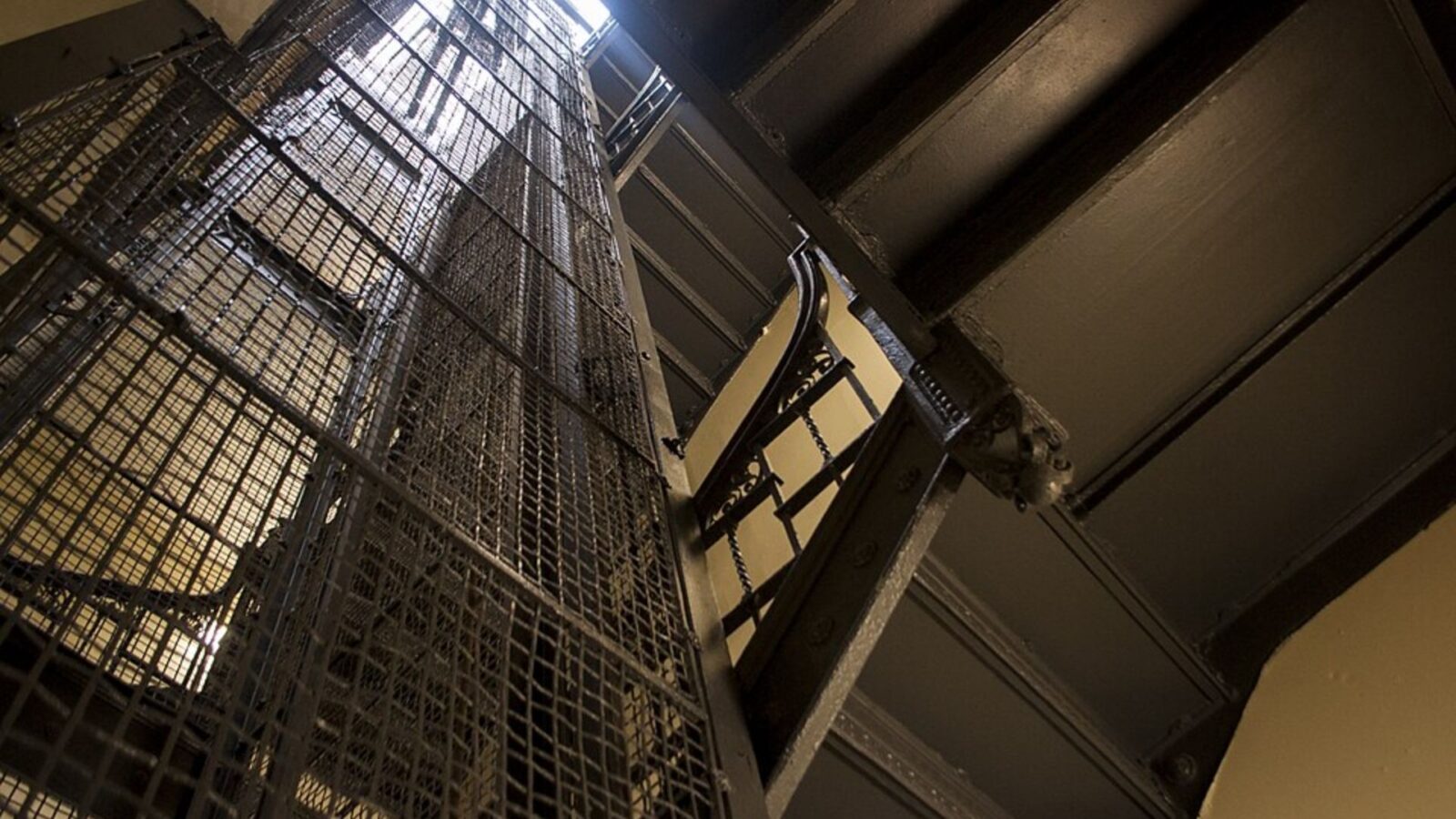11. Elevator Operators Lost Their Job To Strikes That Backfired