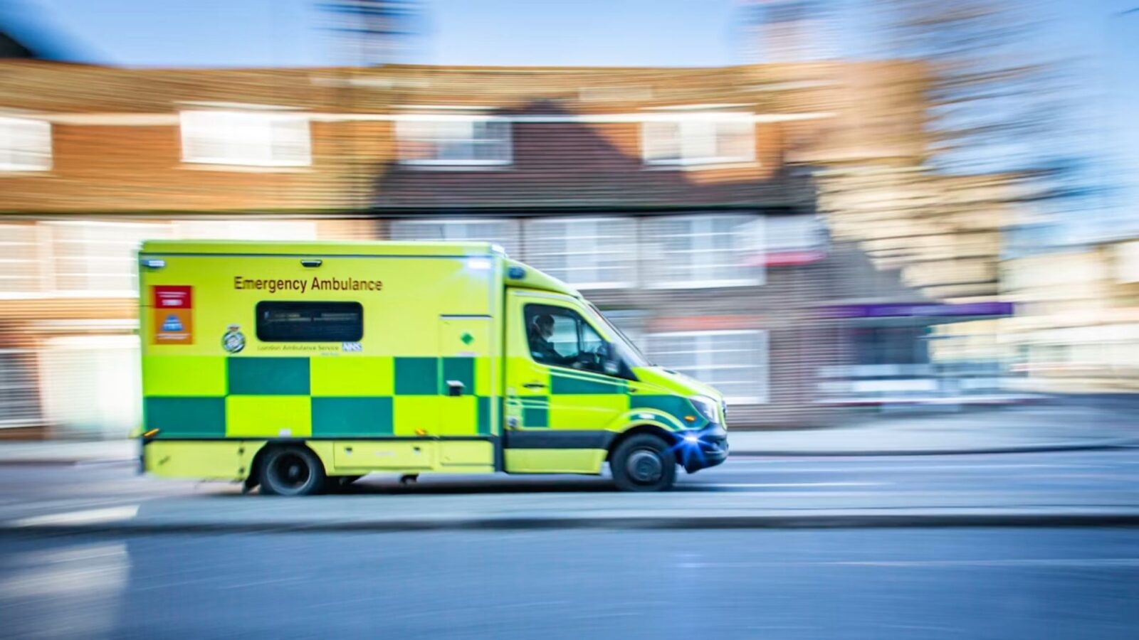 9. Les ambulances avaient beaucoup de mal à rejoindre les personnes qui en avaient besoin