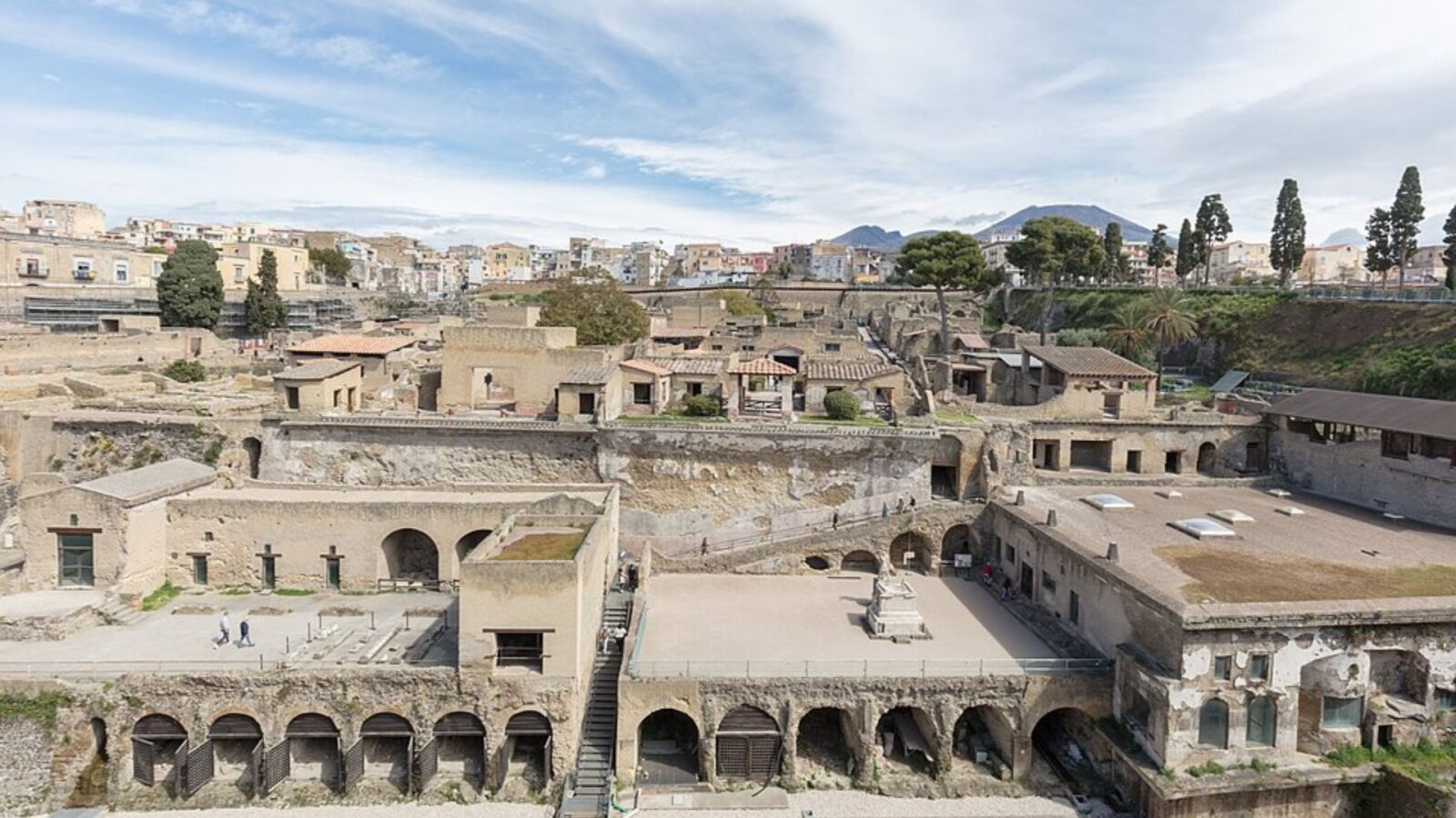 3. Herculaneum Was Entombed Even Deeper Than Pompeii