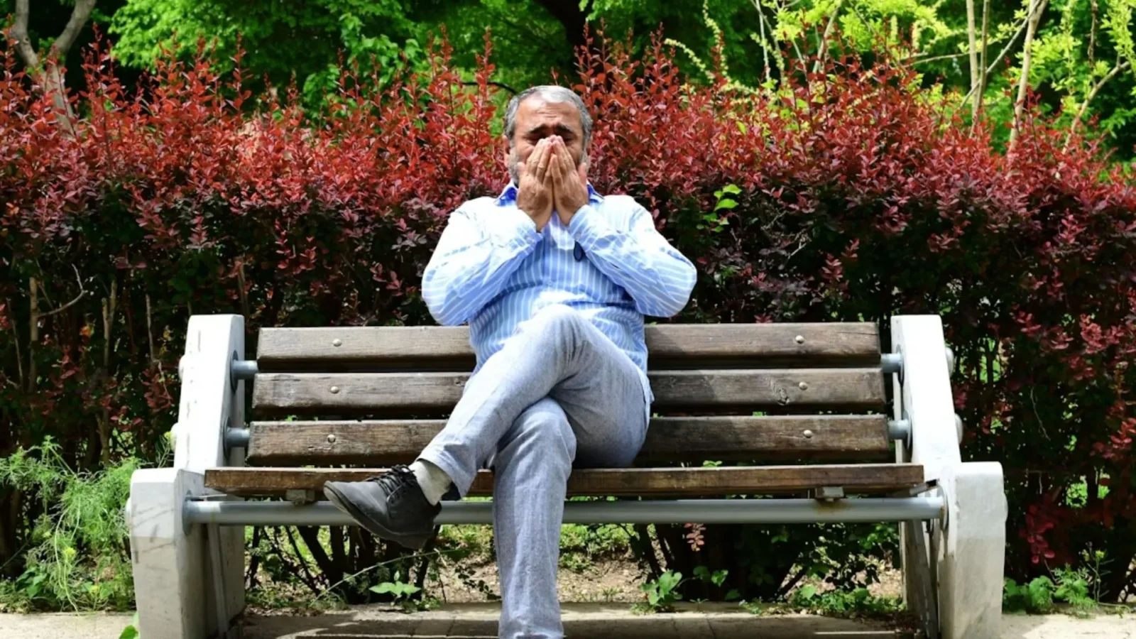 12. Polite Society Sometimes Preferred That You Ignore A Sneeze Entirely