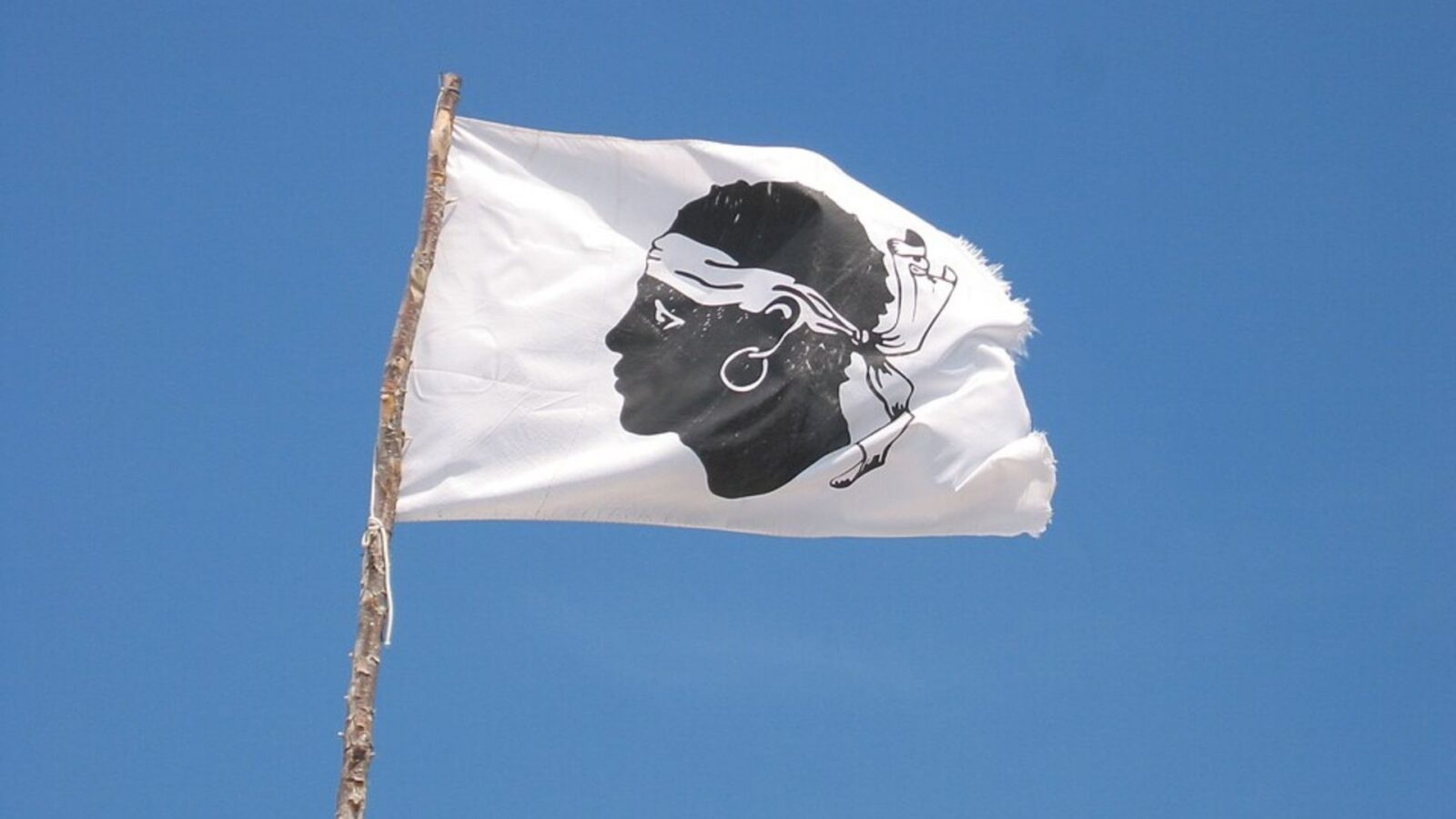 18. One Man's Decree Changed A Blindfold To A Crown