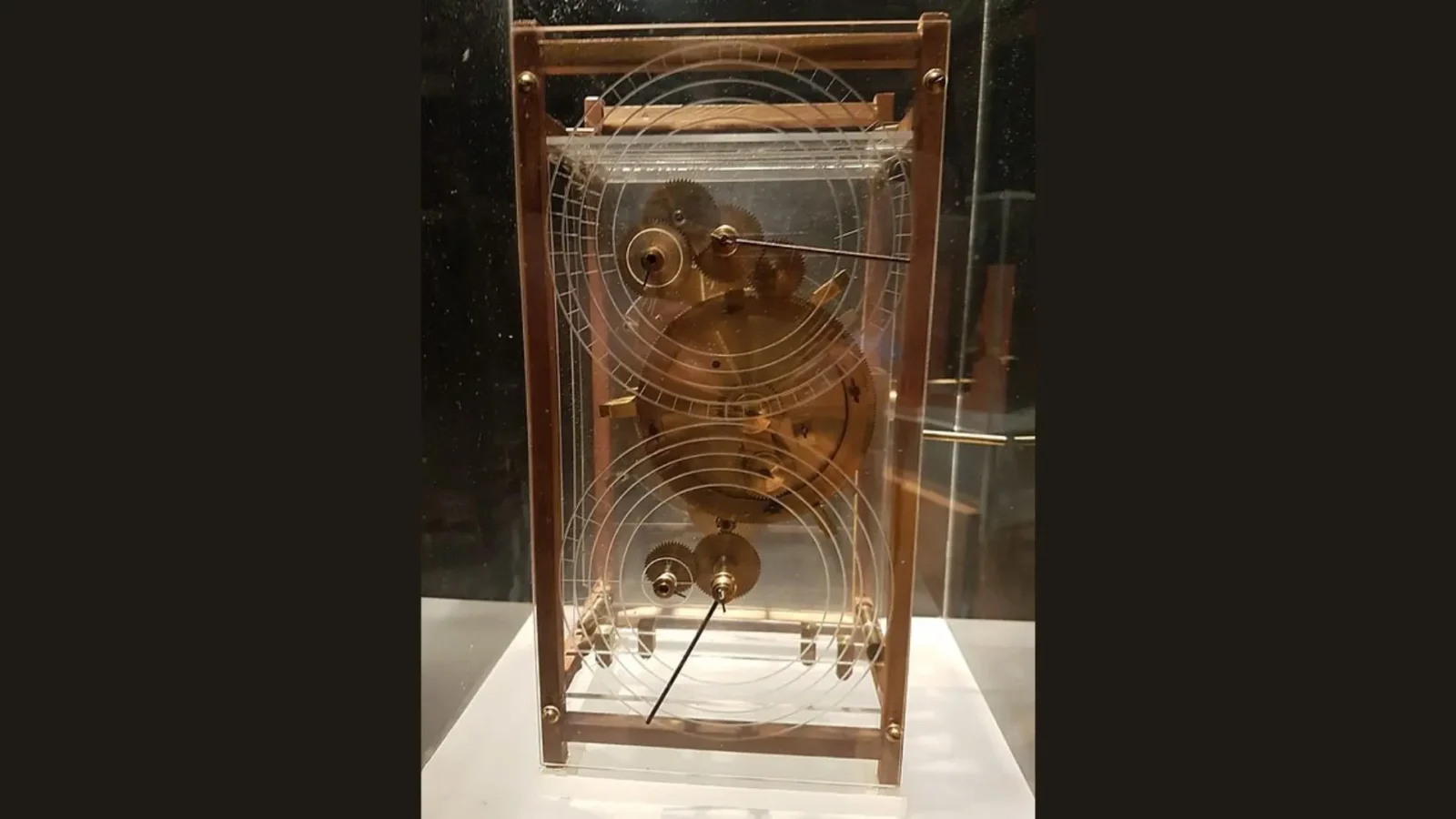 9. Price's X-Rays Prove The Machine Actually Calculates A 19 Year Moon Cycle
