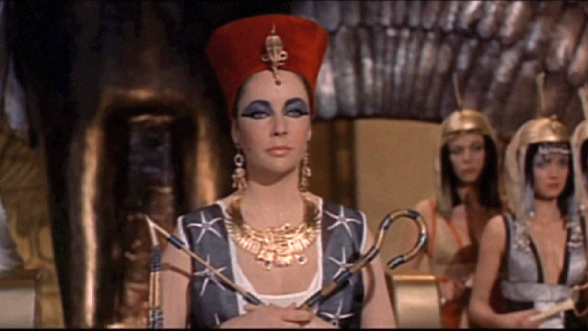 10 films historiques aux costumes les plus inexacts… et 10 qui ont su les réussir