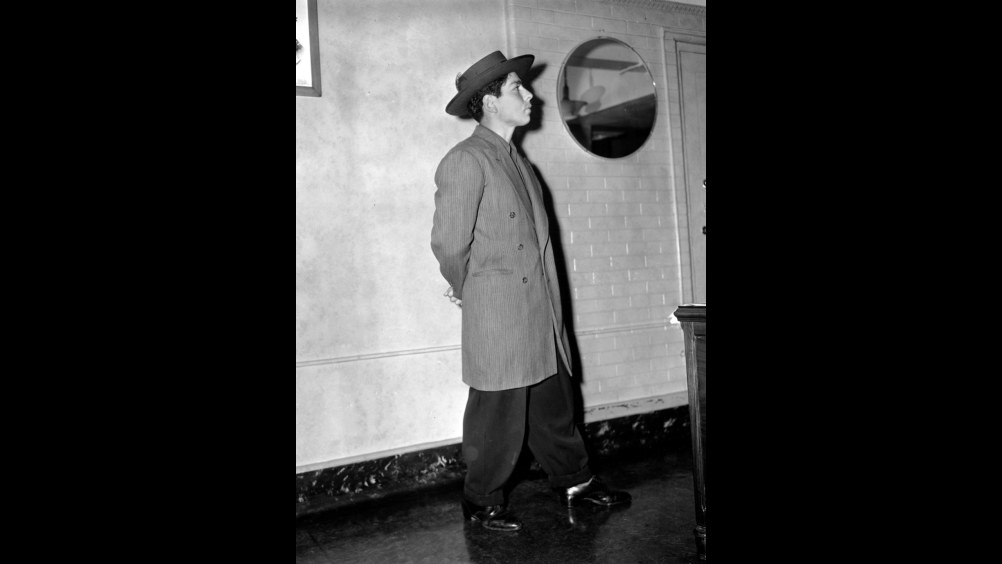 20. Les émeutes des « zoot suits » : quand une veste suffisait à faire de vous une cible