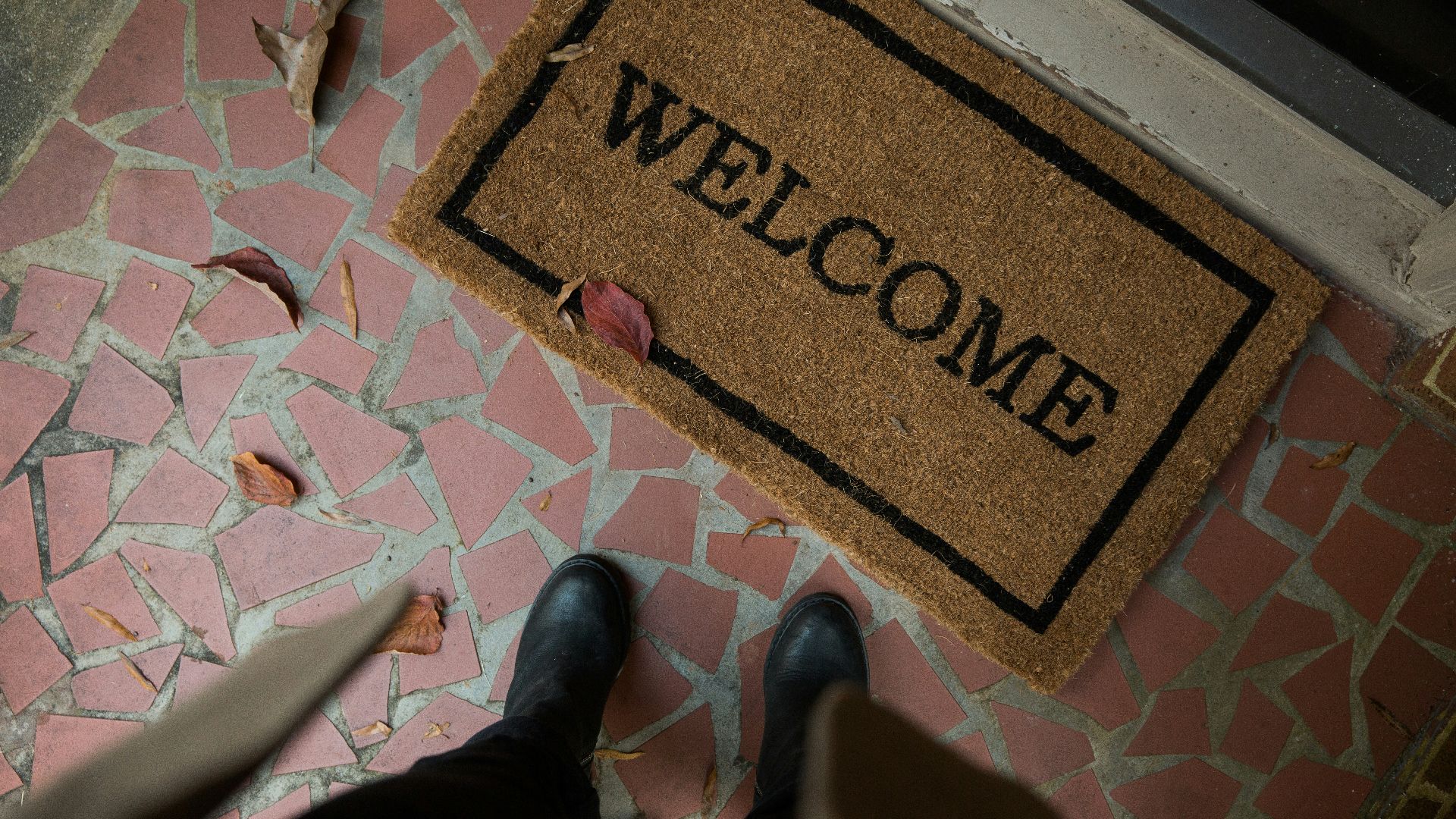 4. Il leur arrivait parfois d'entrer directement par la porte d'entrée