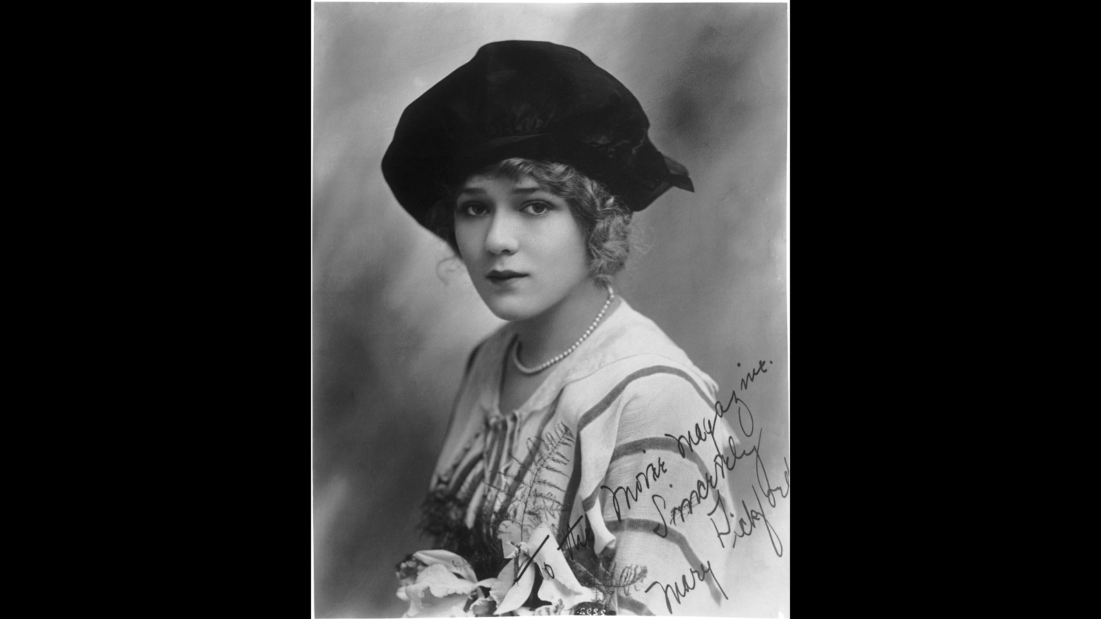4. Les boucles de Mary Pickford ont fait la une : en mourant