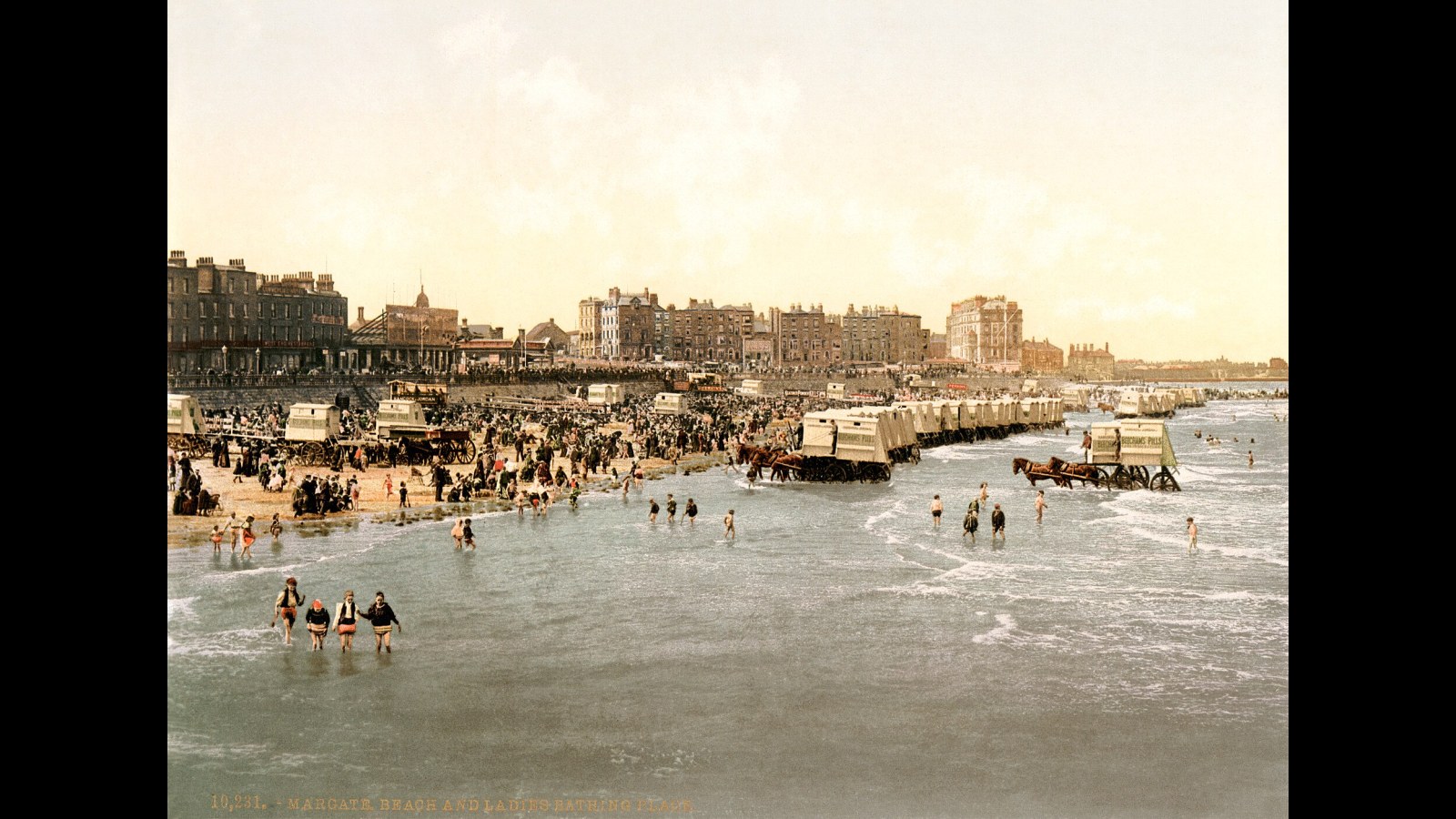 1. Les cabines de bain cachaient chaque baigneur à la vue du rivage