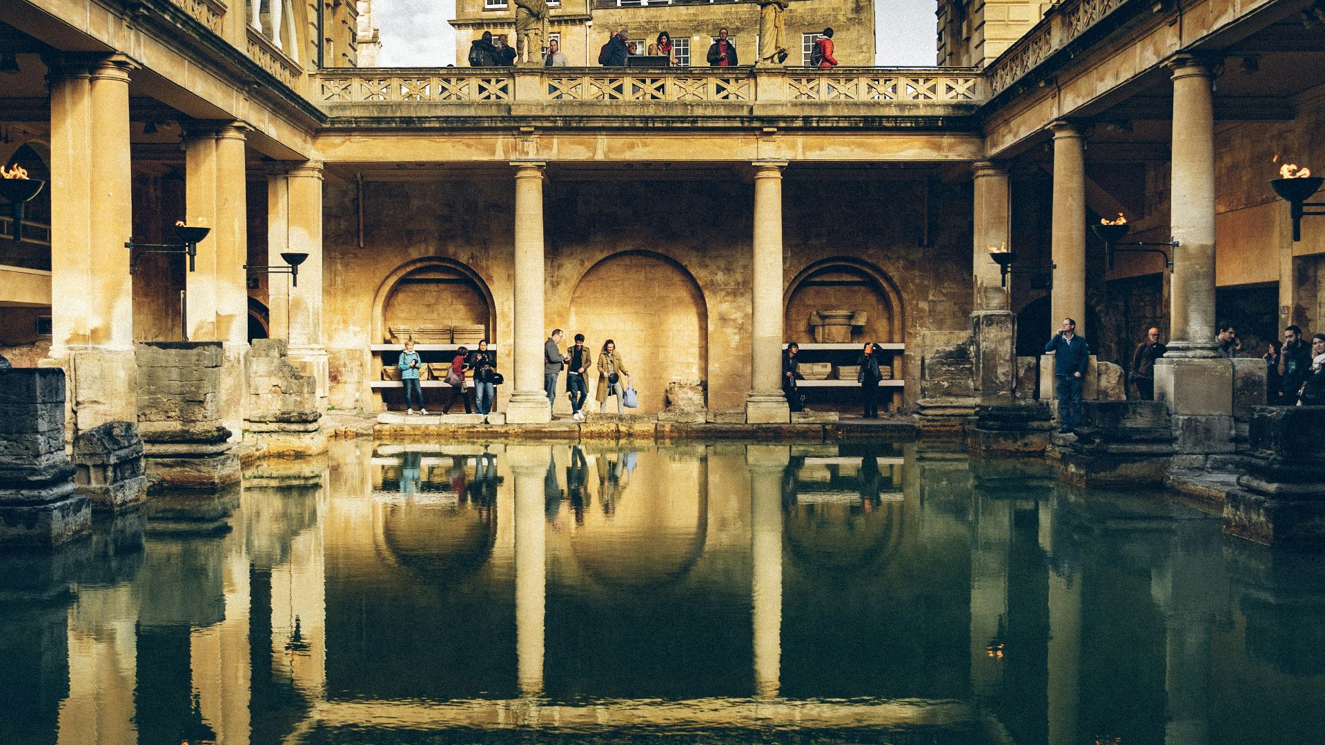 13. Les thermes romains n'étaient pas seulement des lieux où l'on se lavait