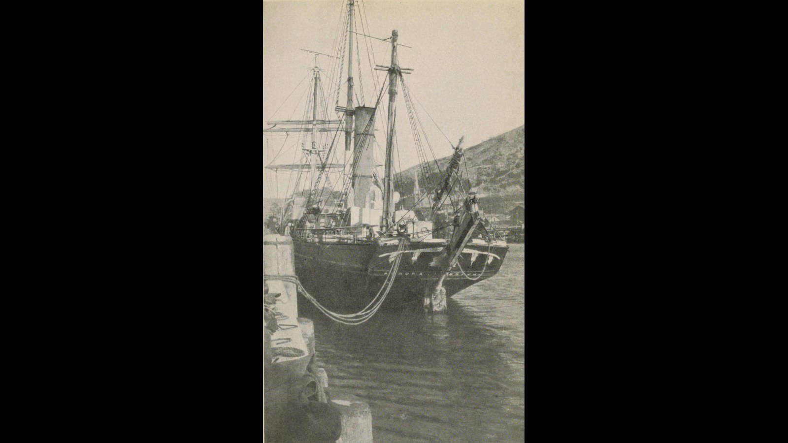 9. Shackleton Returned For The Men He Left Behind On The Ross Ice Shelf