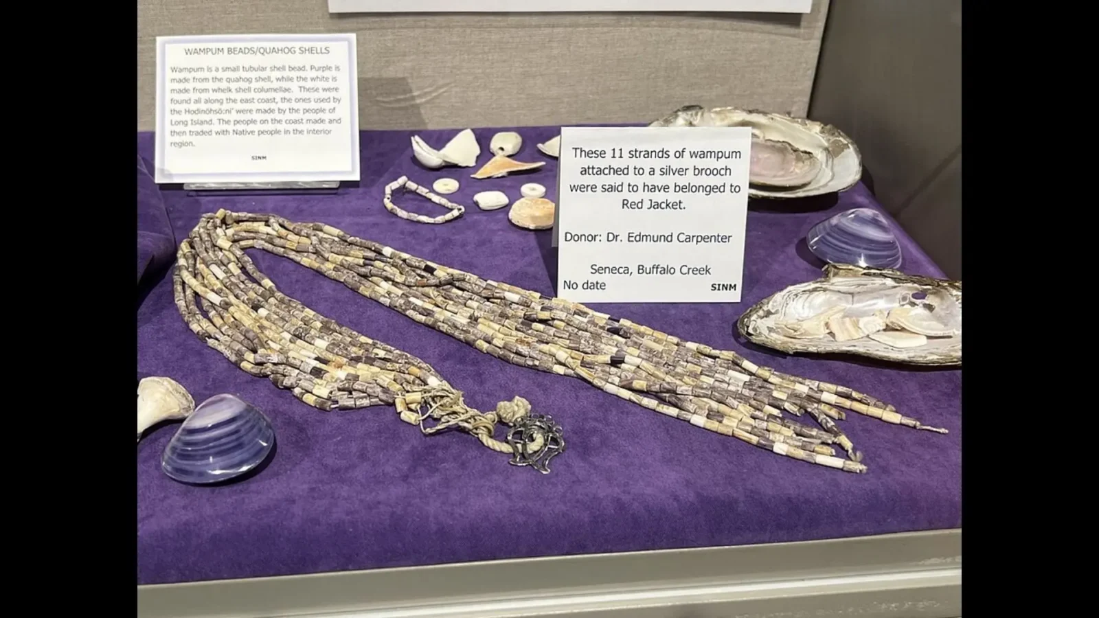 4. Le wampum était d'abord un objet sacré, puis une monnaie