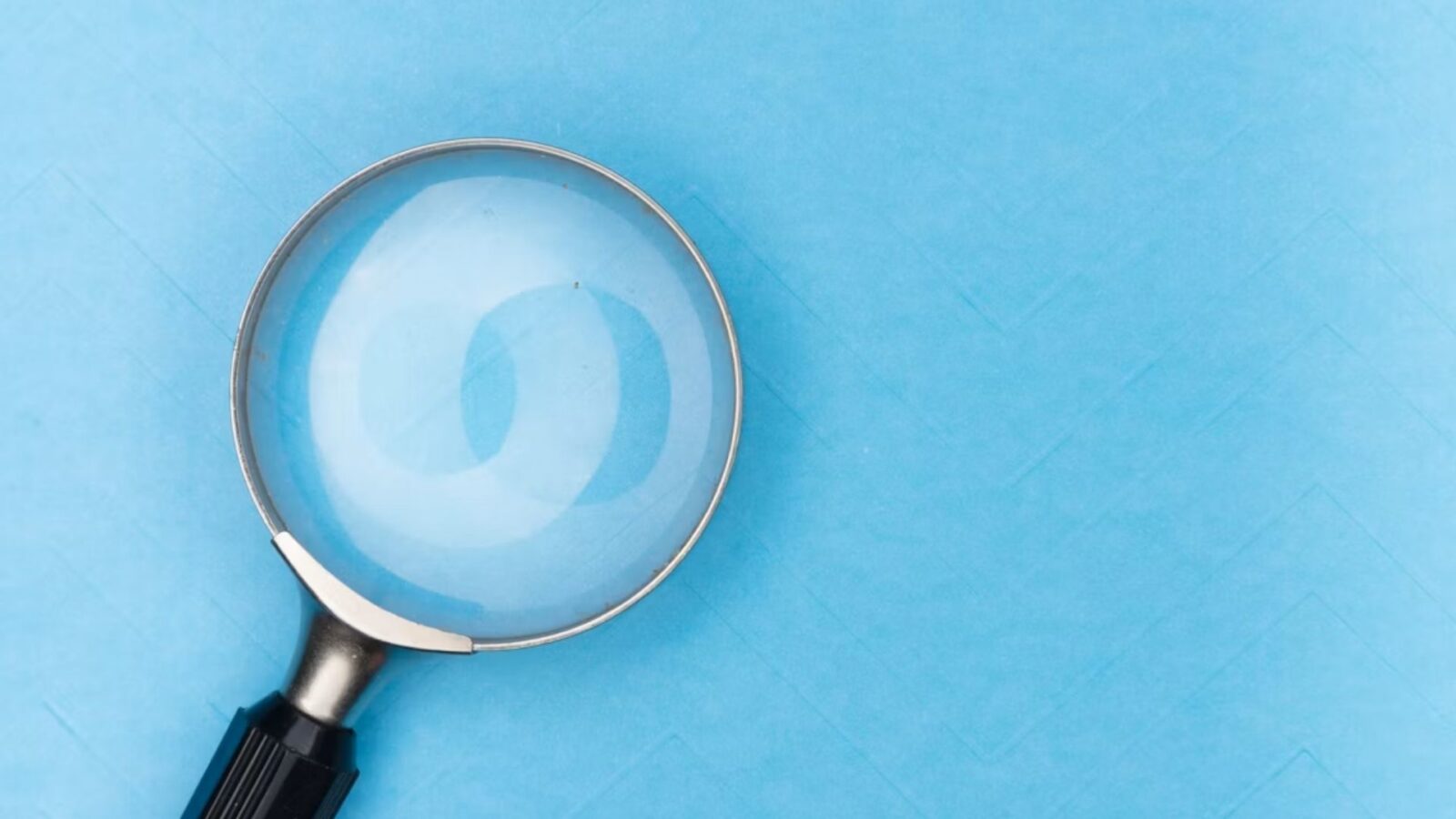 16. Une loupe permettait de déterminer si votre argent était authentique