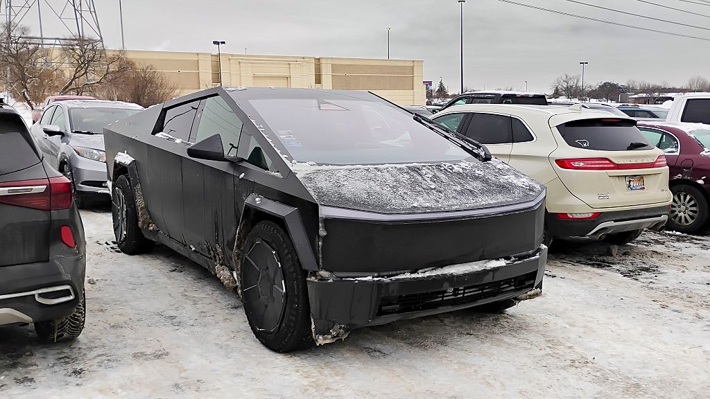 Mythe: Les pneus d'hiver sont inutiles sur une voiture électrique