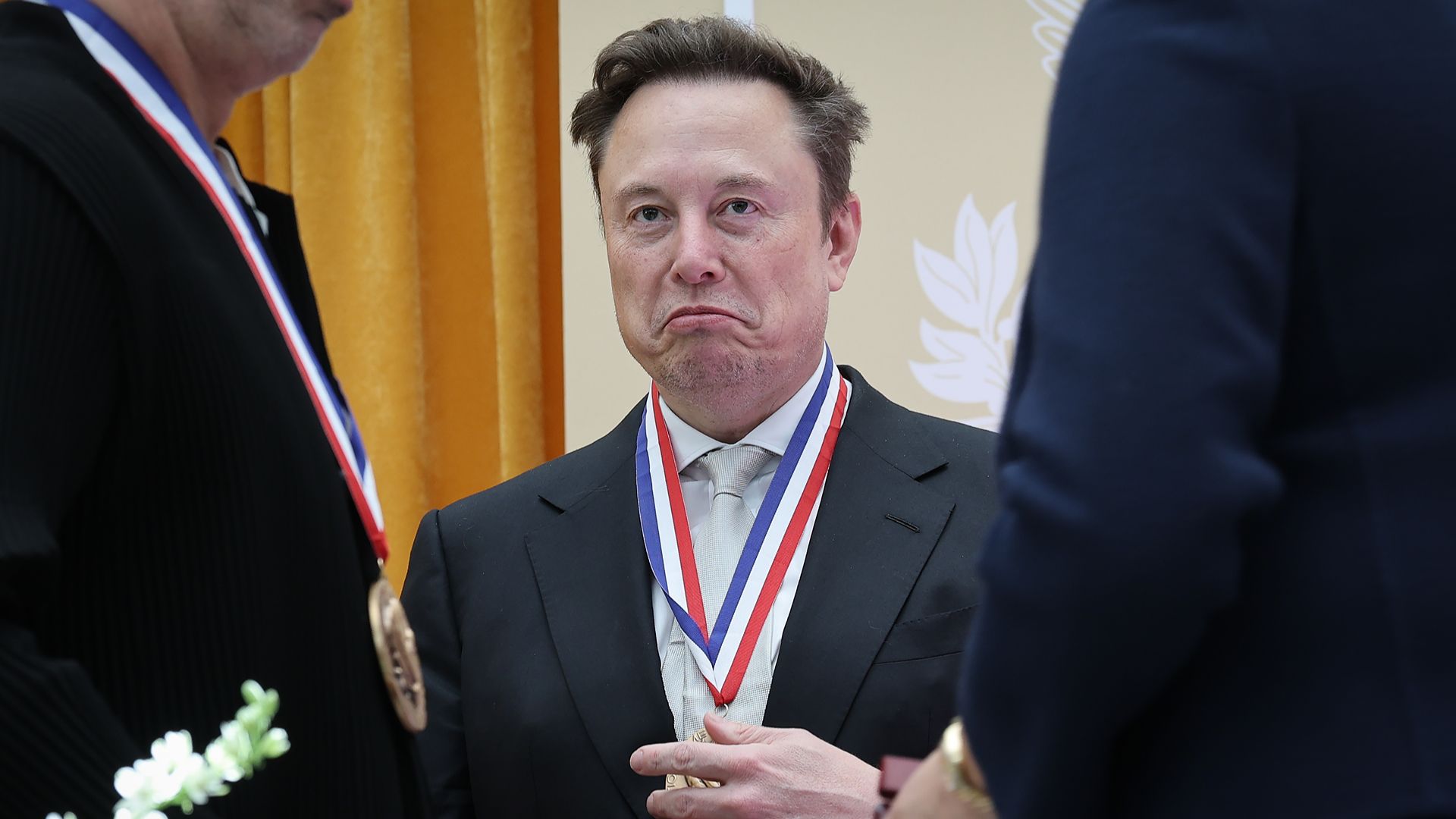 Elon Musk Reacts as AI Bubble Fears Spread