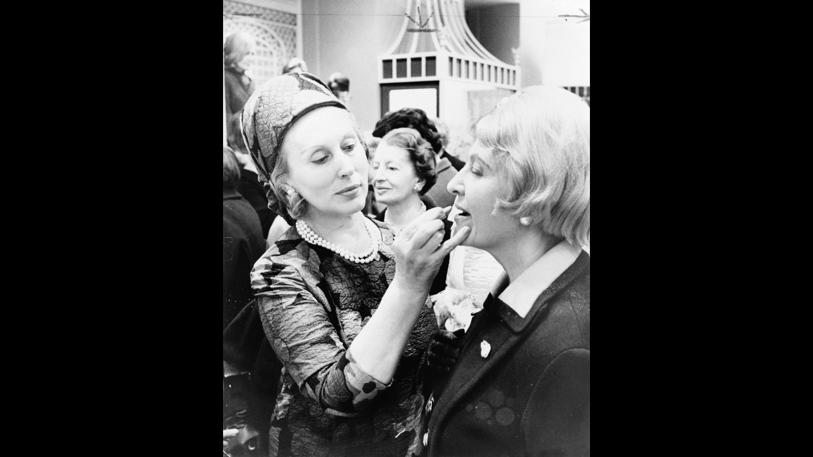 6. Estée Lauder a transformé le « cadeau offert pour tout achat » en un empire de la beauté
