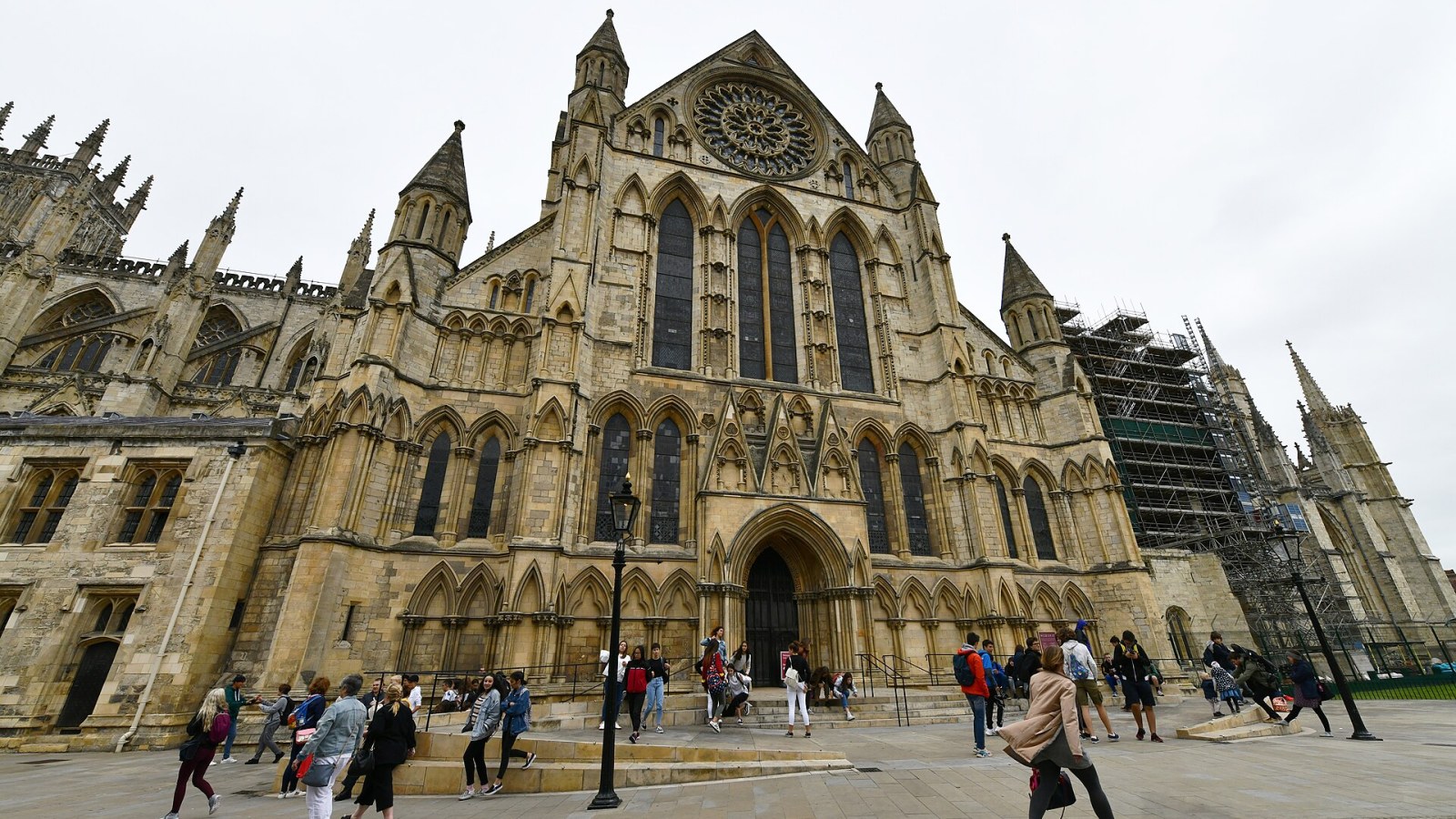 13. La cathédrale de York : 252 ans de construction et trois styles gothiques