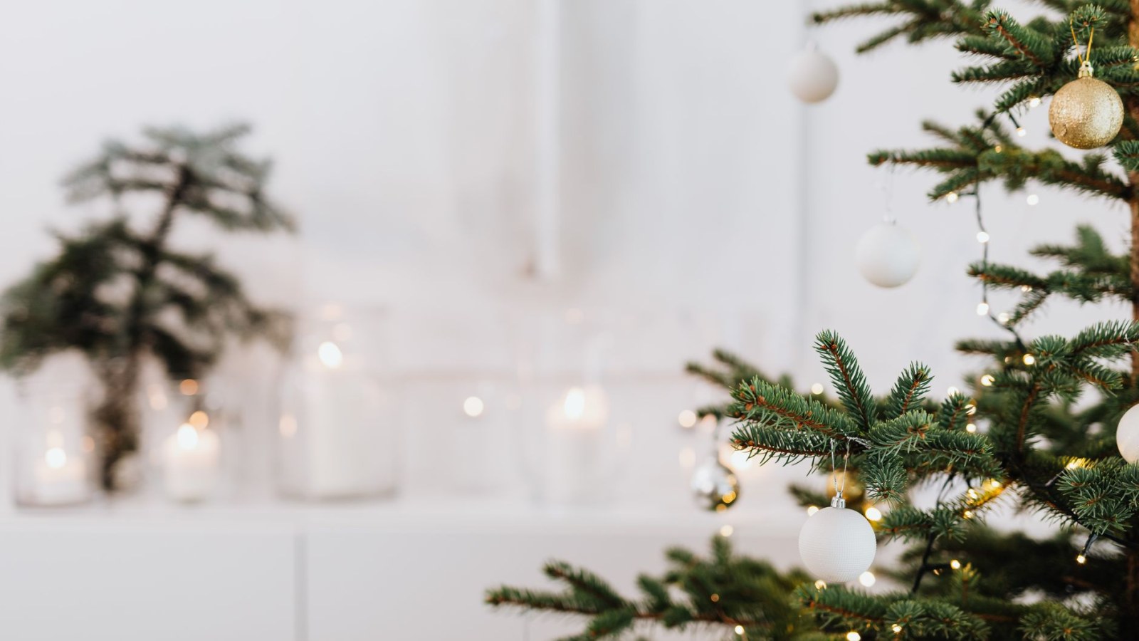 9. Les sapins de Noël étaient à l'origine des accessoires de scène pour une pièce de théâtre