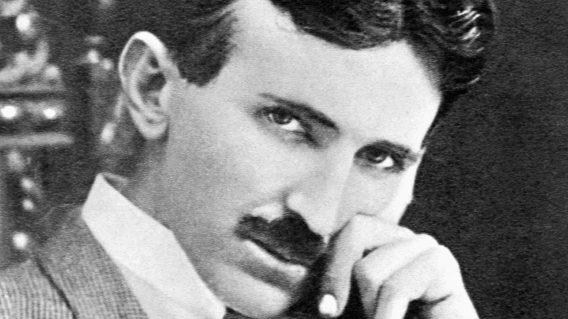 2. Nikola Tesla et ses rituels personnels très stricts