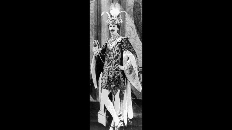 7. Henry Cyril Paget Burned Through A Fortune As "The Dancing Marquess"