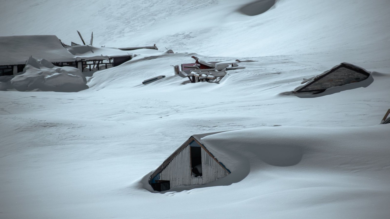 11. August Courtauld Was Dug Out Of His Buried Snow Station After Five Months