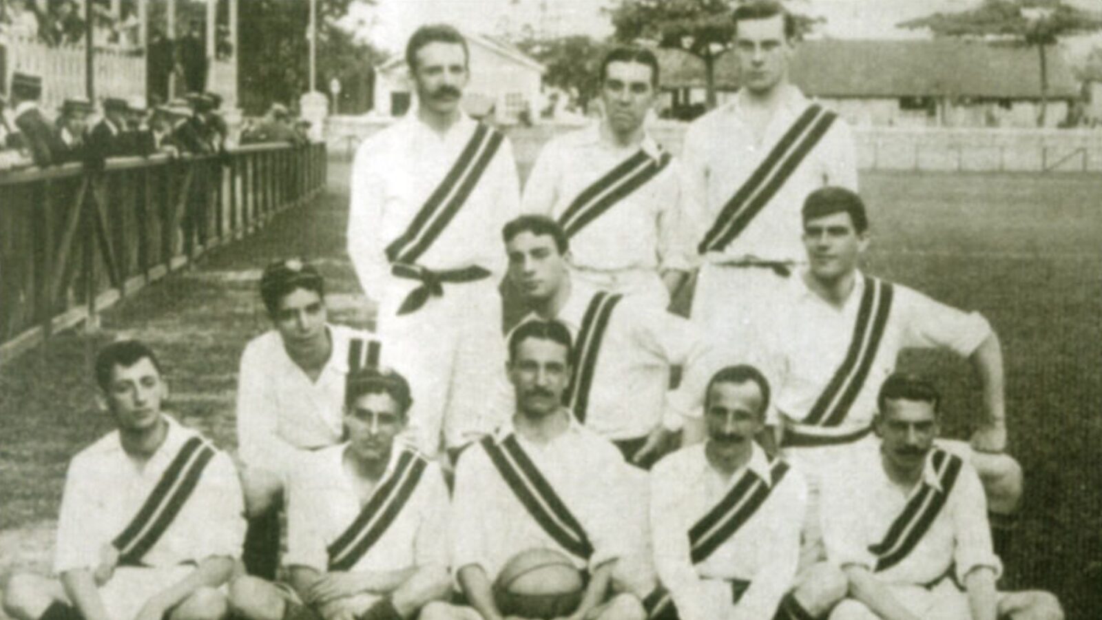 10. Ten Mutinous Players Created Flamengo's Football Team