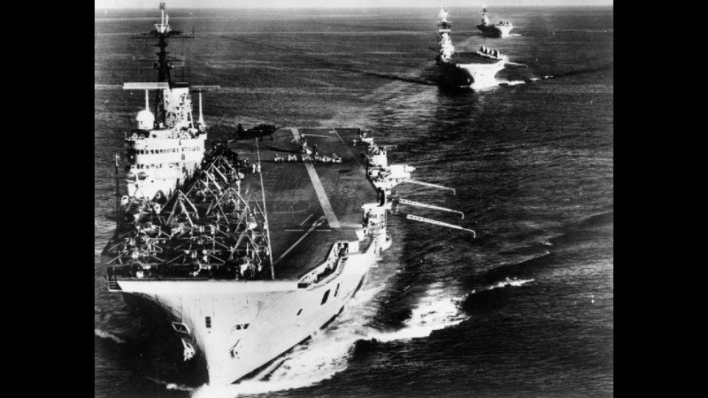 20. La menace financière d'Eisenhower a poussé la Grande-Bretagne à se retirer de Suez