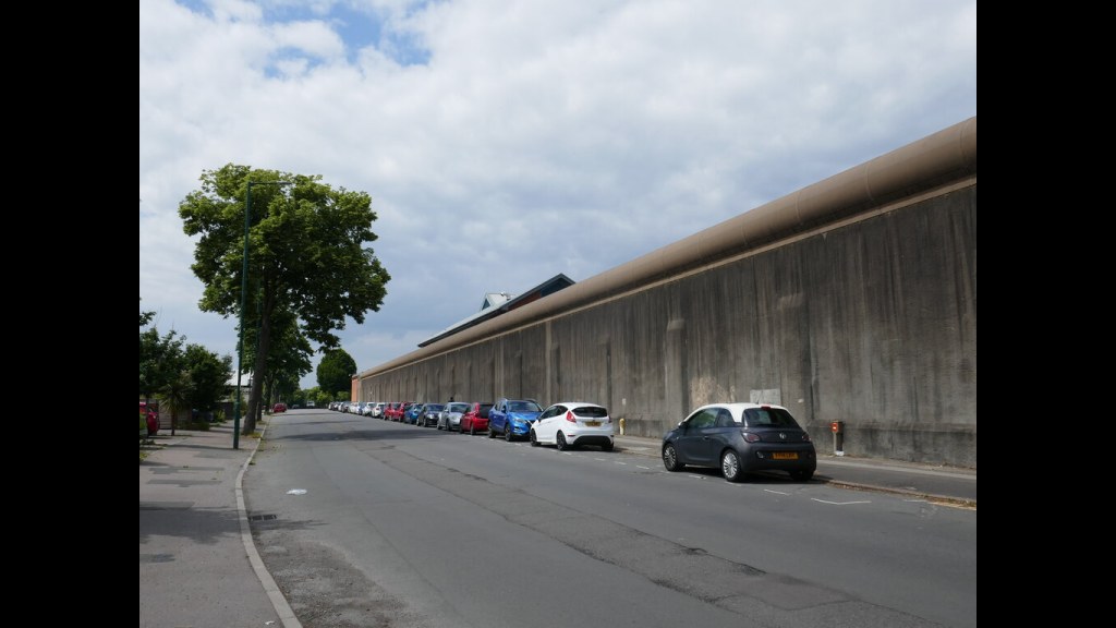 11. Alfie Hinds a fabriqué une fausse clé de prison pour construire une échelle lui permettant de s'évader