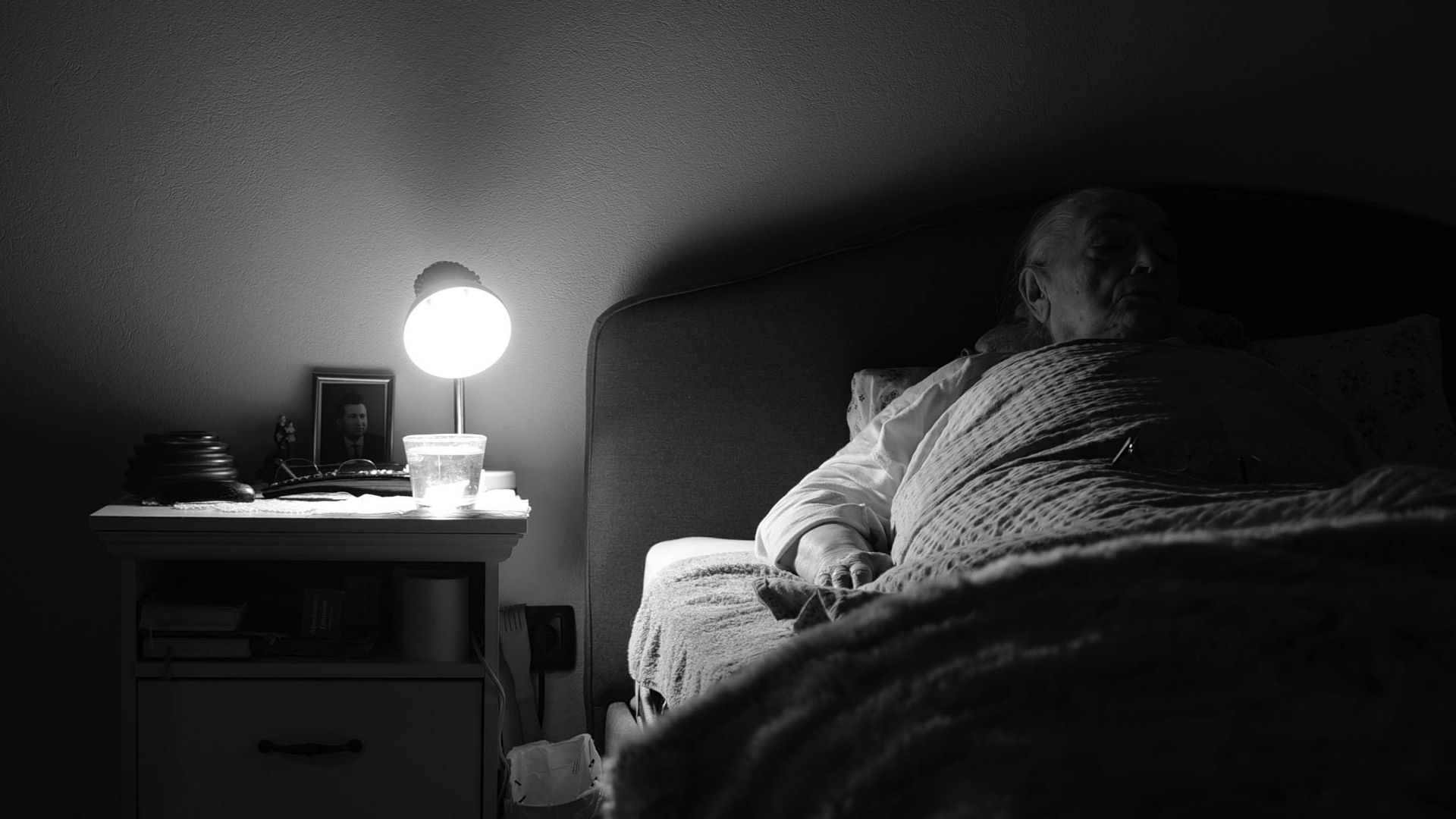 18. Réunir leurs familles autour de leur lit de mort