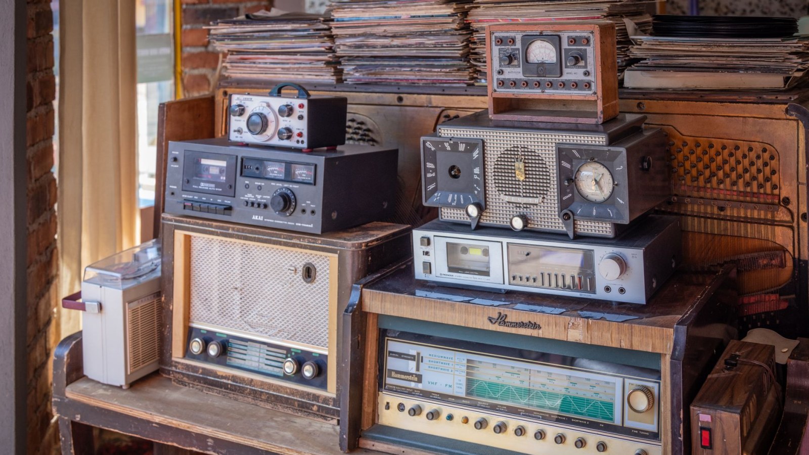 17. Les jeux de cartes et les airs diffusés à la radio animaient le wagon-salon