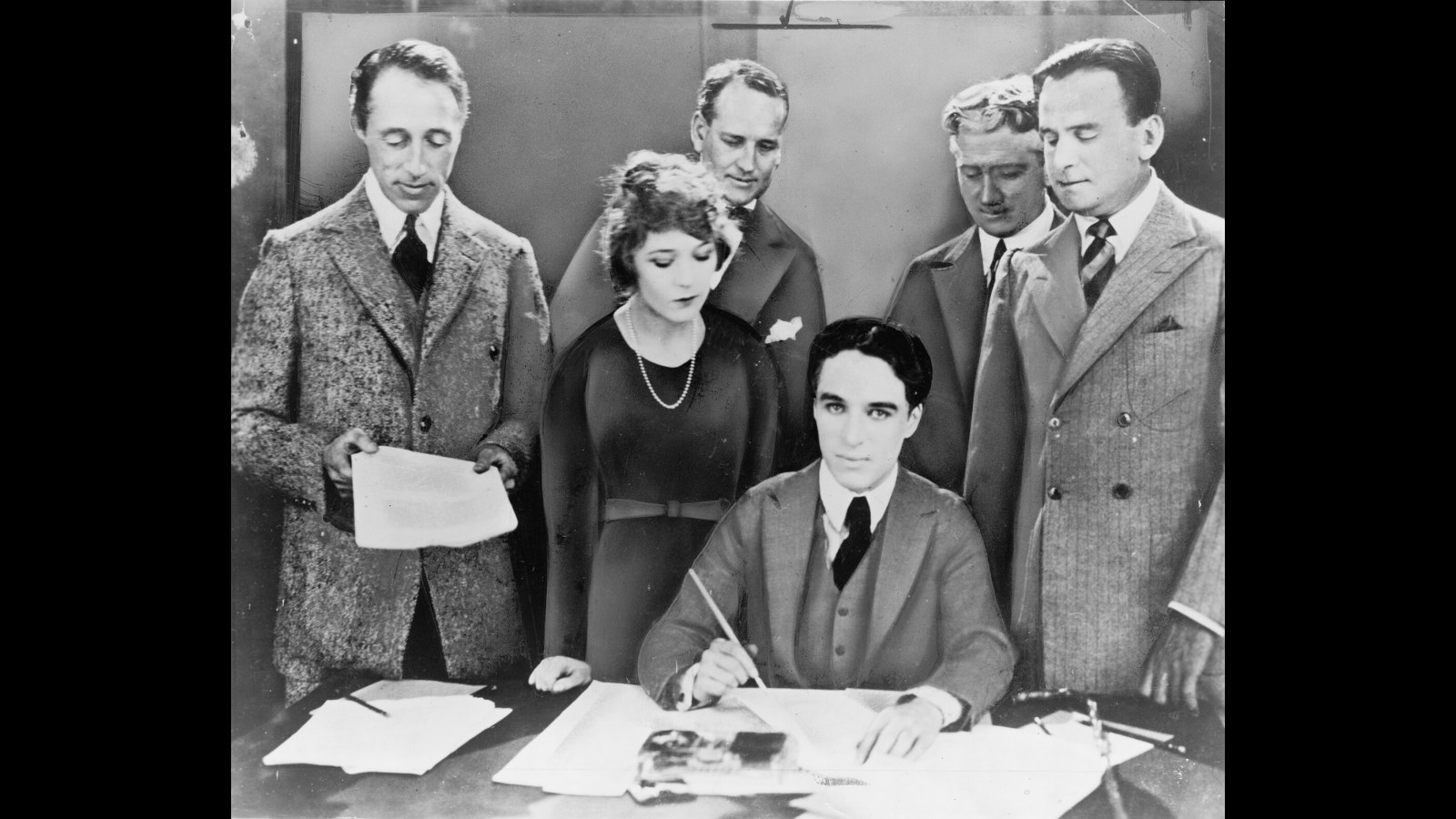 6. Hollywood's Biggest Stars Staged A Corporate Coup