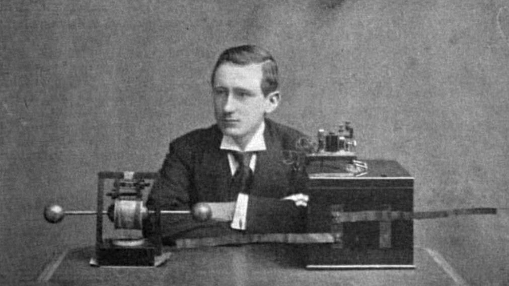 13. Italy's Post Office Wouldn't Even Meet The Young Marconi