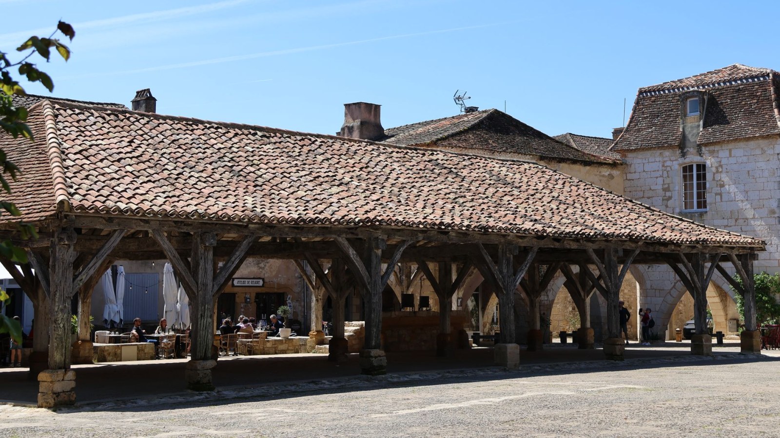 5. Des villageois anglais se sont rachetés mutuellement pour financer leur église