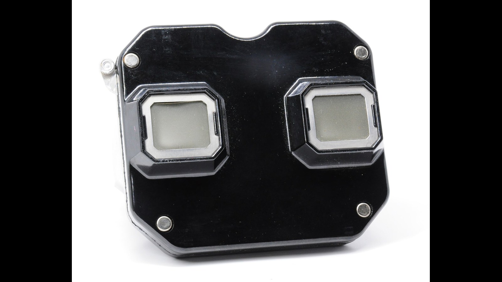2. Dans les années 1940, les bobines View-Master permettaient d'enseigner la géographie depuis les rayons des bibliothèques