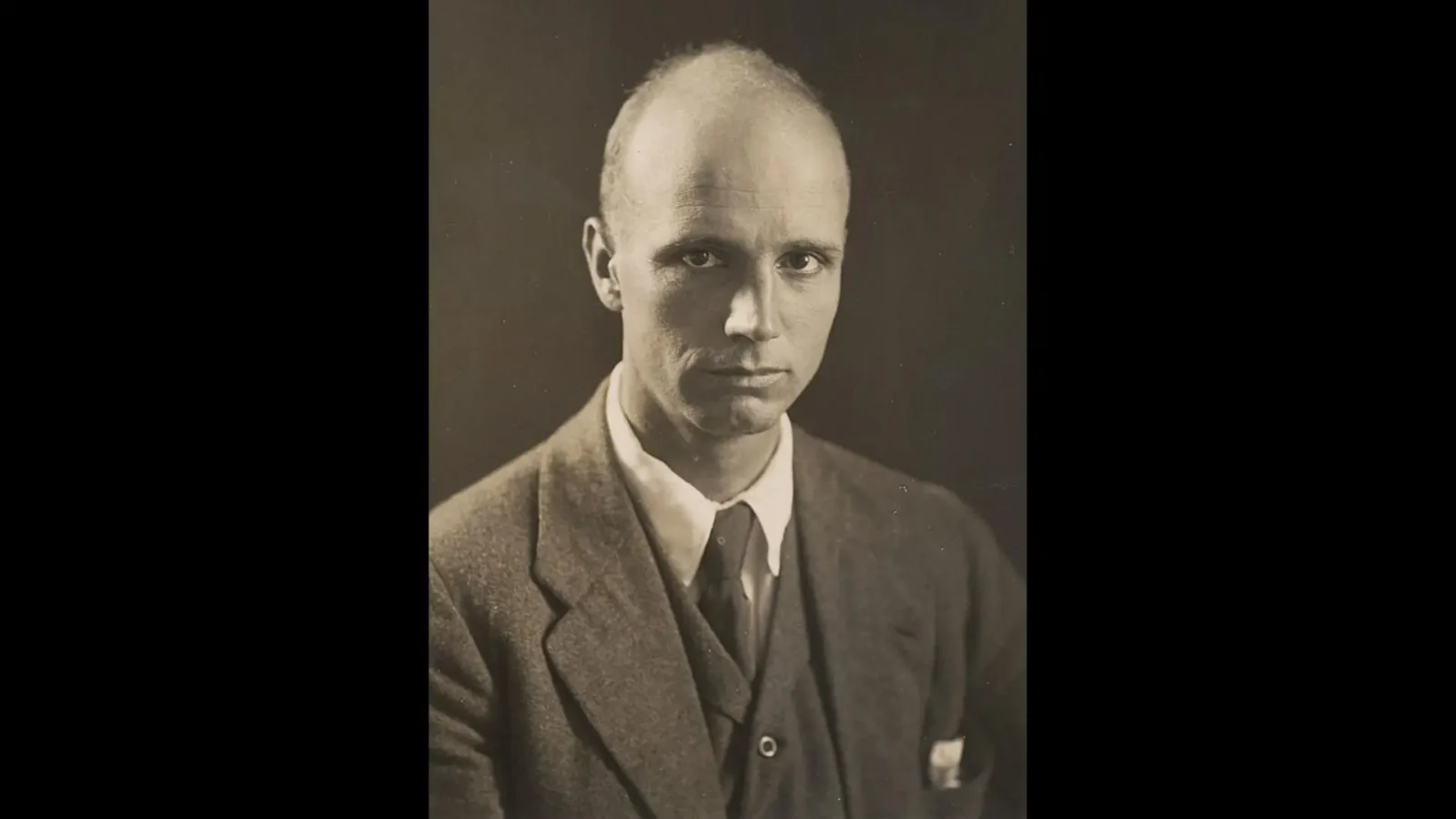 20. Le recours en justice de Rockwell Kent limite les pouvoirs du gouvernement en matière de passeports