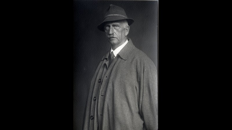 17. L'archiduc Heinrich Ferdinand gagnait sa vie en peignant et en prenant des photos