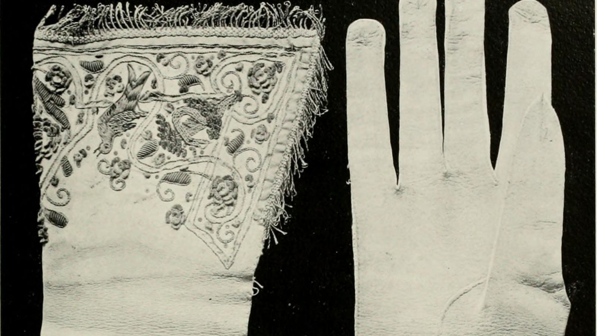 3. Porter des gants pendant le dîner
