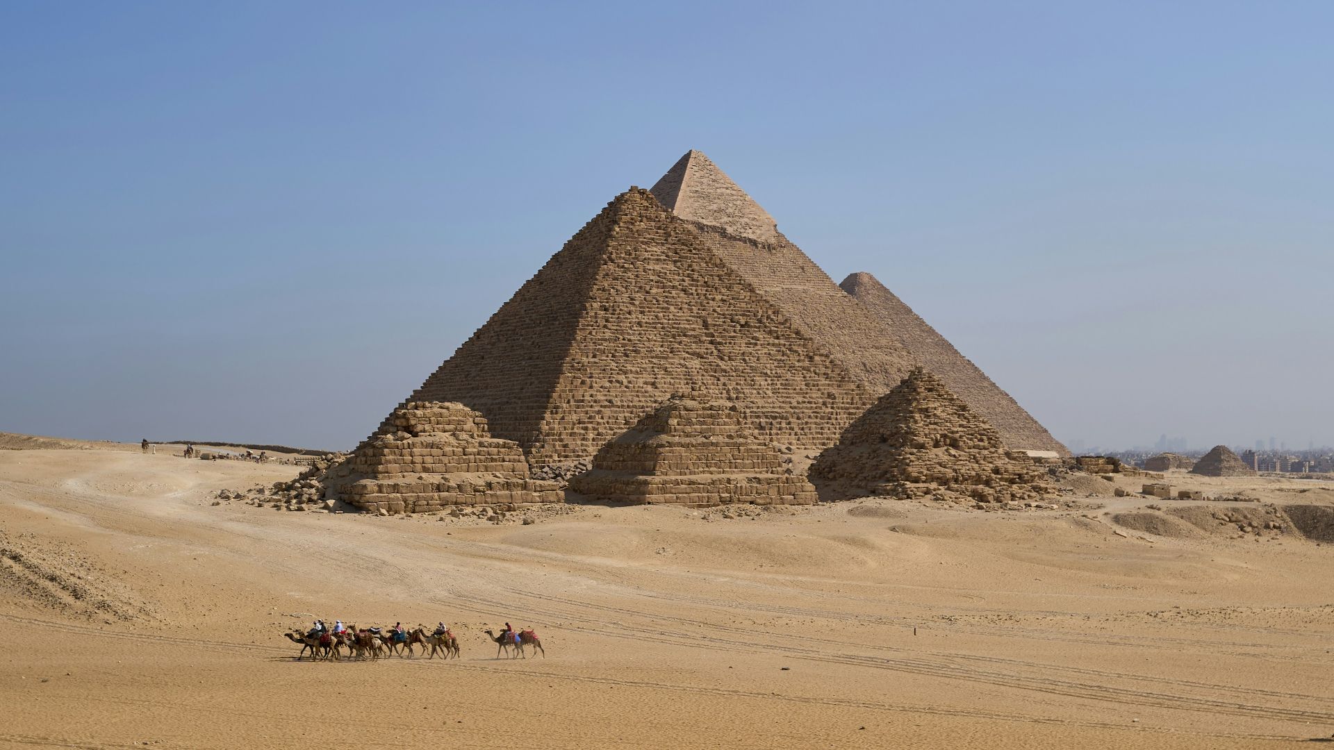 1. La Grande Pyramide avait 500 ans