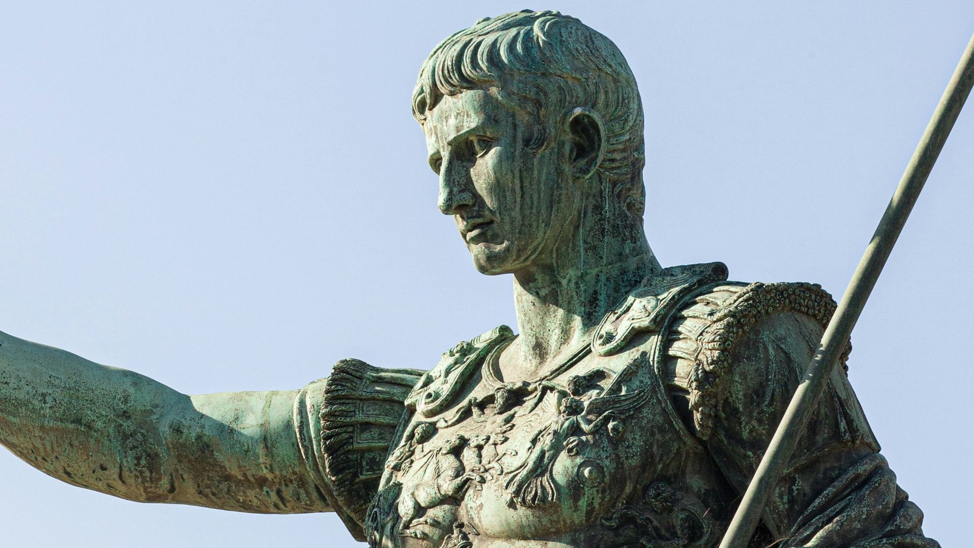 17. Les empereurs romains ne se comportaient pas tous comme Caligula ou Néron