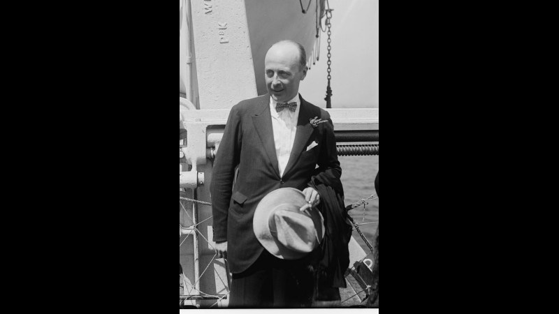 15. Le prince Miguel de Bragance vendait des contrats d'assurance à Wall Street