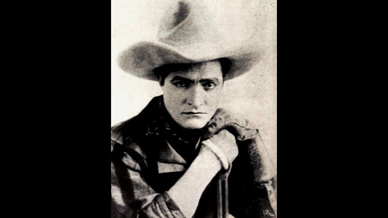 5. Tom Mix a gagné des millions, mais a laissé moins de 100 000 dollars